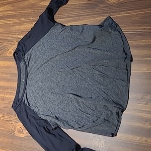 American eagle soft and sexy med top super cute blk and gray